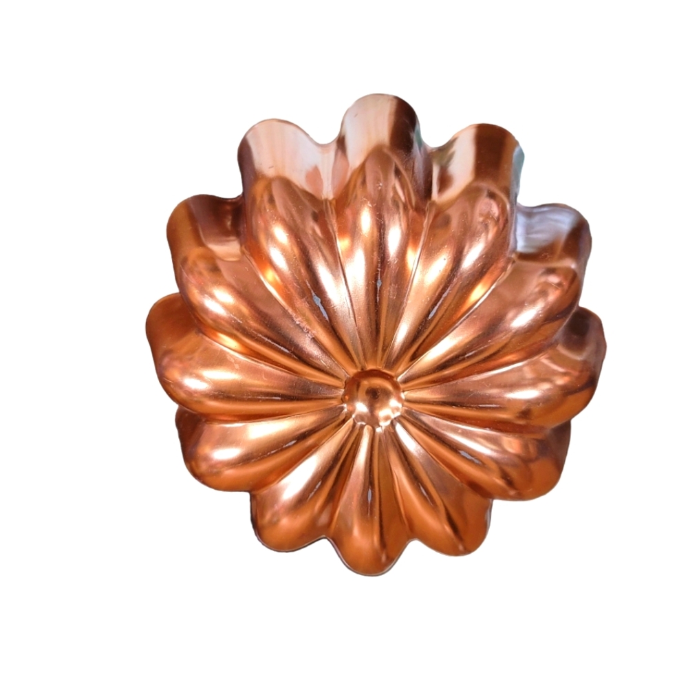 Vintage Copper scalloped bundt candle Cake Pan /Hanging Kitchen Decor Jello Mold